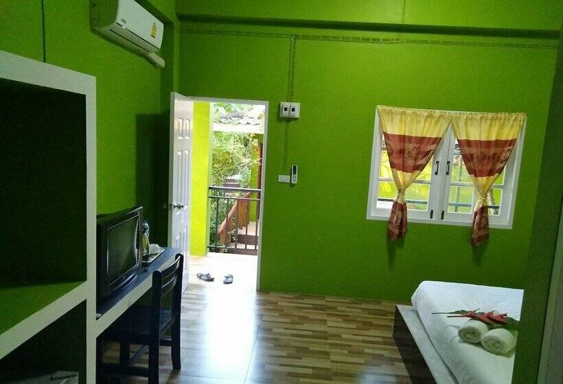 فندق Khaolak Cnior Bungalows