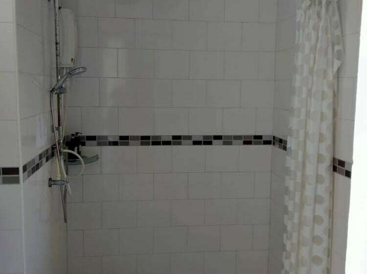 호텔 Khaolak Cnior Bungalows