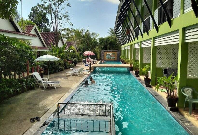 Отель Khaolak Cnior Bungalows