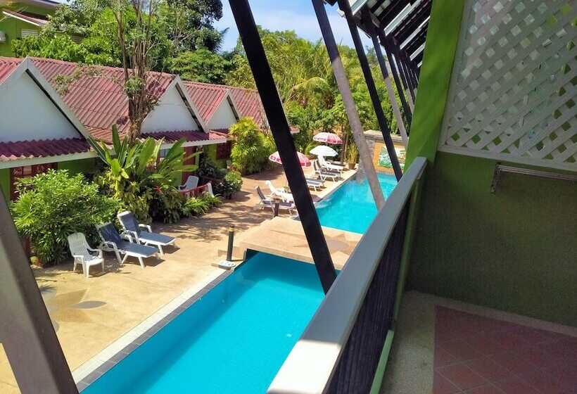 Отель Khaolak Cnior Bungalows