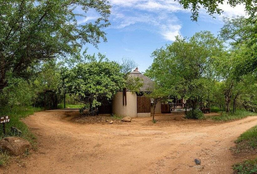 בית מלון כפרי Raptors Lodge