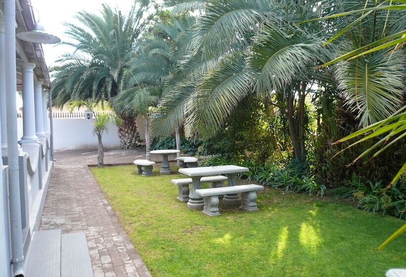 膳宿费 Die Herehuis