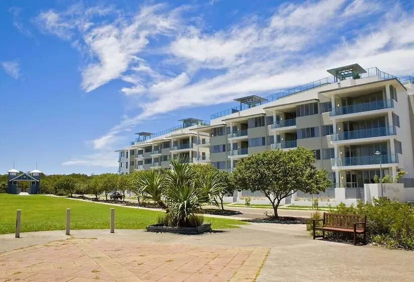 White Shells Luxury Apartments