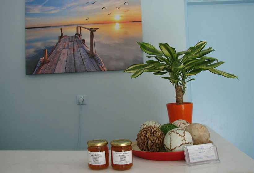 Aegialis Studios & Rooms