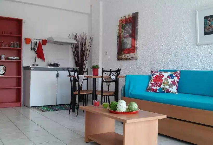 Aegialis Studios & Rooms