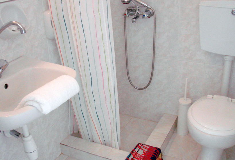 Aegialis Studios & Rooms