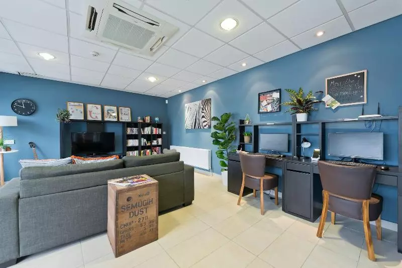 هاستل Canbe Garden Lane Backpackers