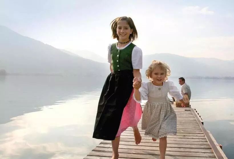 تختخواب و صبحانه Das Franzl   Bett & Brot