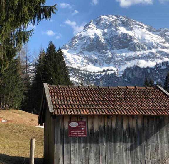 Das Halali Dein Kleines Hotel An Der Zugspitze