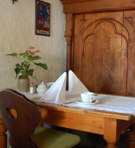 Das Halali Dein Kleines Hotel An Der Zugspitze