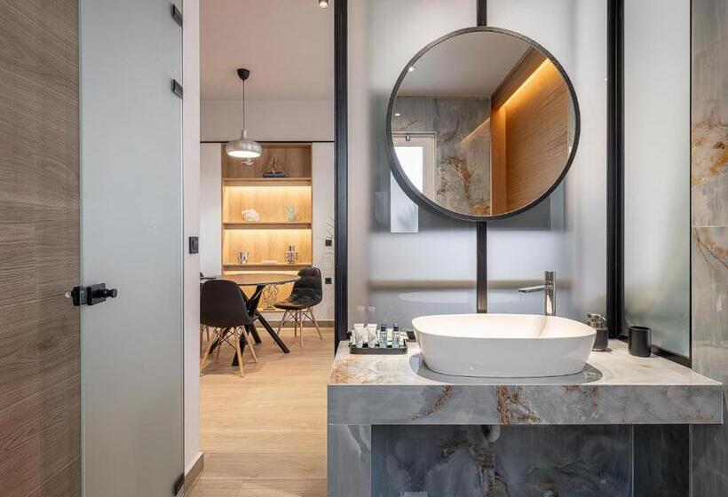 فندق Alexia Beach