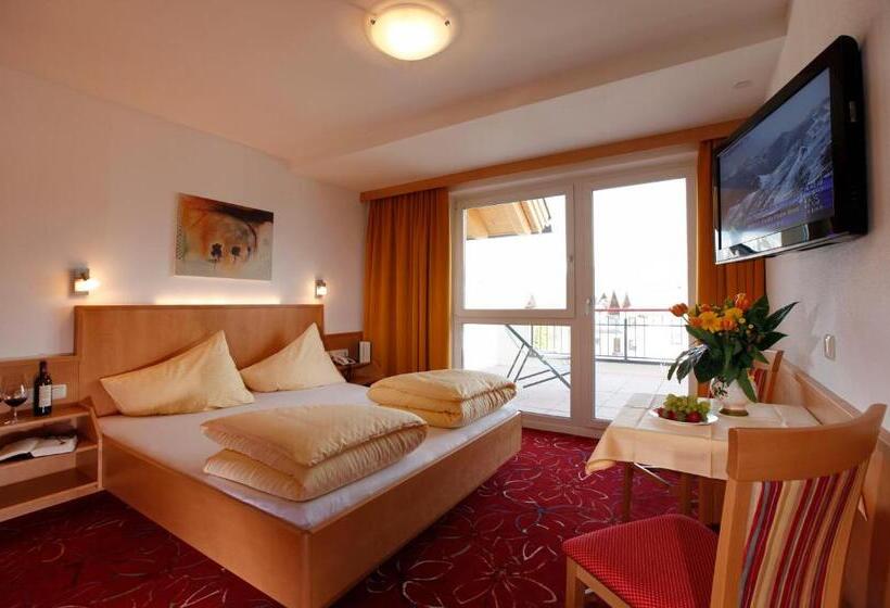 ホテル Alpenroyal