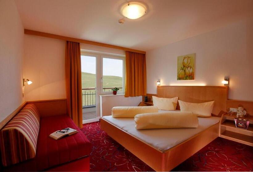 ホテル Alpenroyal