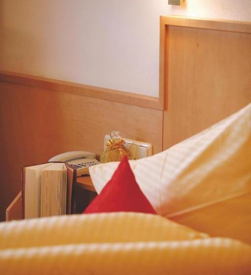 ホテル Alpenroyal