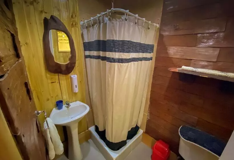 ホテル Cabanas Ensenada Bosque Nativo