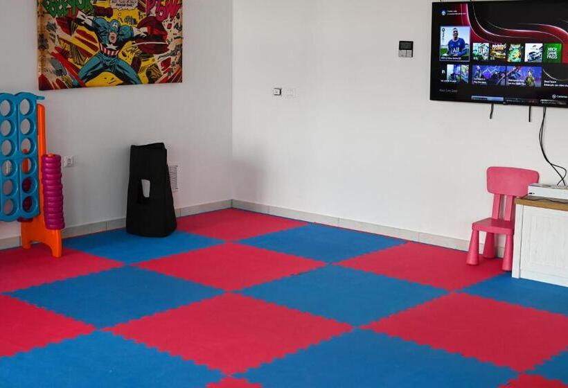 בית מלון כפרי Crvena Luka Resort