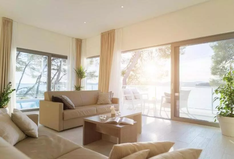 ホテル Crvena Luka Resort