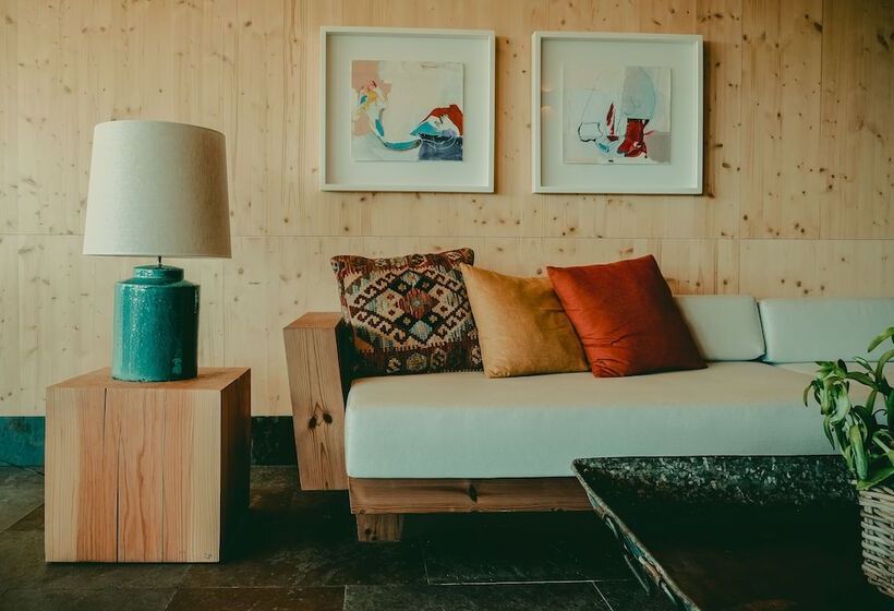 هتل Feelviana Sport