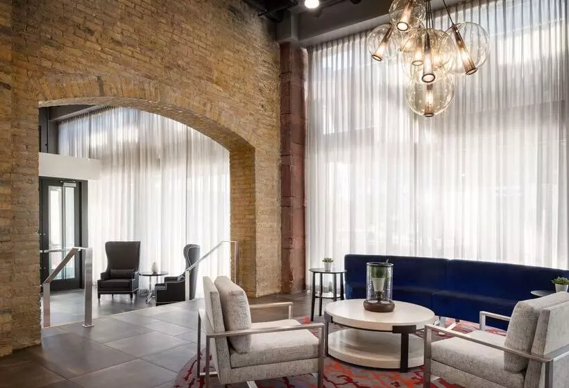 Hotelli Homewood Suites By Hilton Milwaukee Downtown