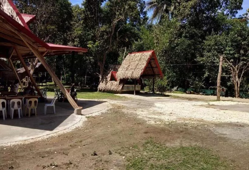 Hotelli Nipa Hut Village