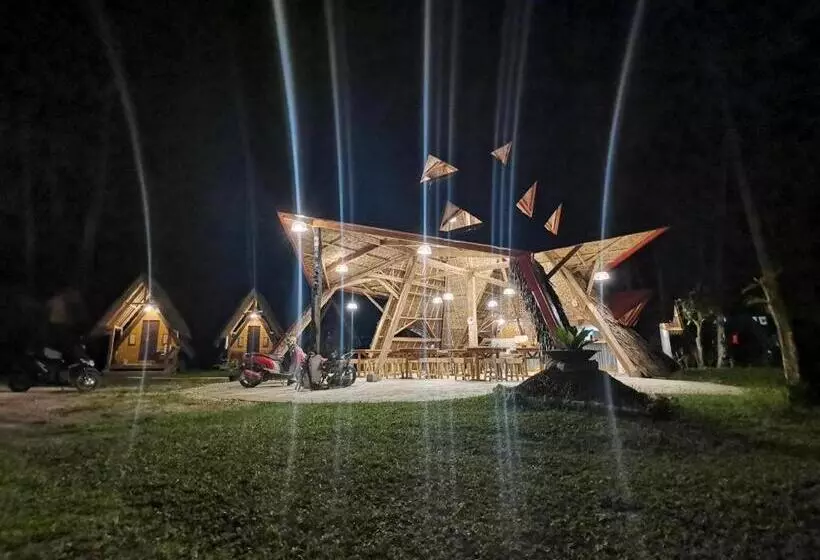 Hotelli Nipa Hut Village