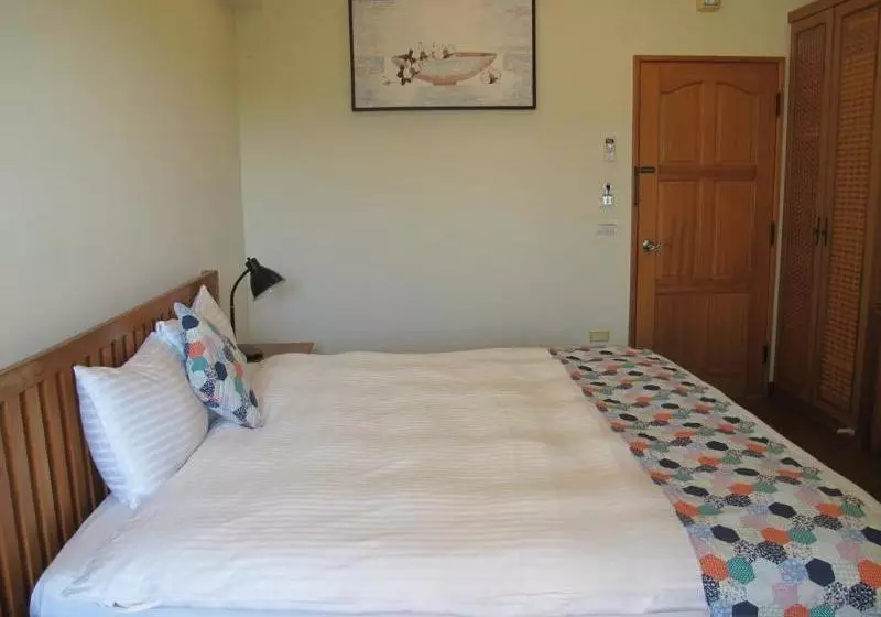 هتل Mamalulu Hostel