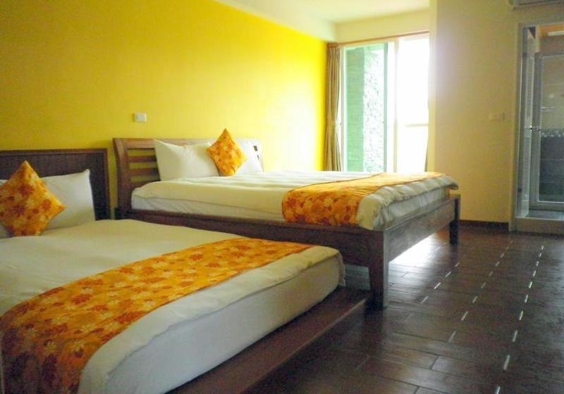 هتل Mamalulu Hostel