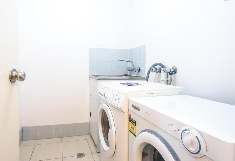 בית מלון כפרי Victoria Square Apartments