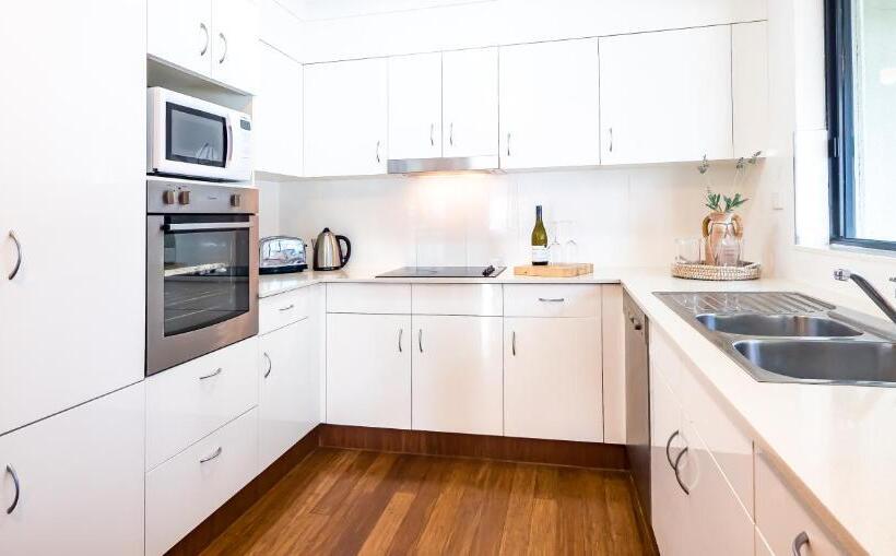 בית מלון כפרי Victoria Square Apartments