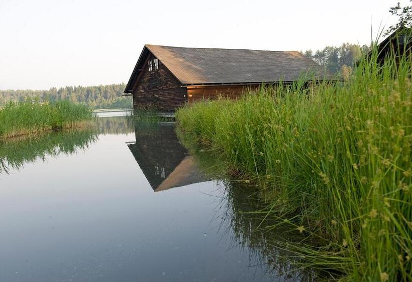 Inselhotel Faakersee