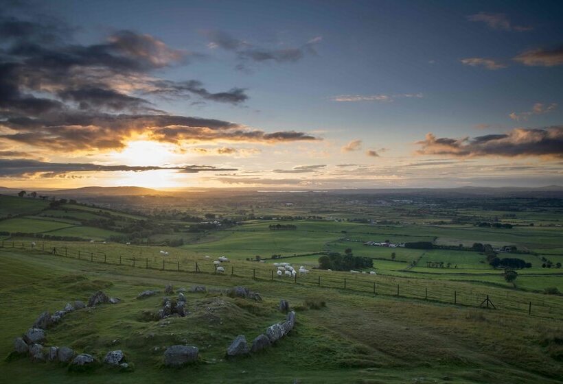 Loughcrew Megalithic Centre   Hostel