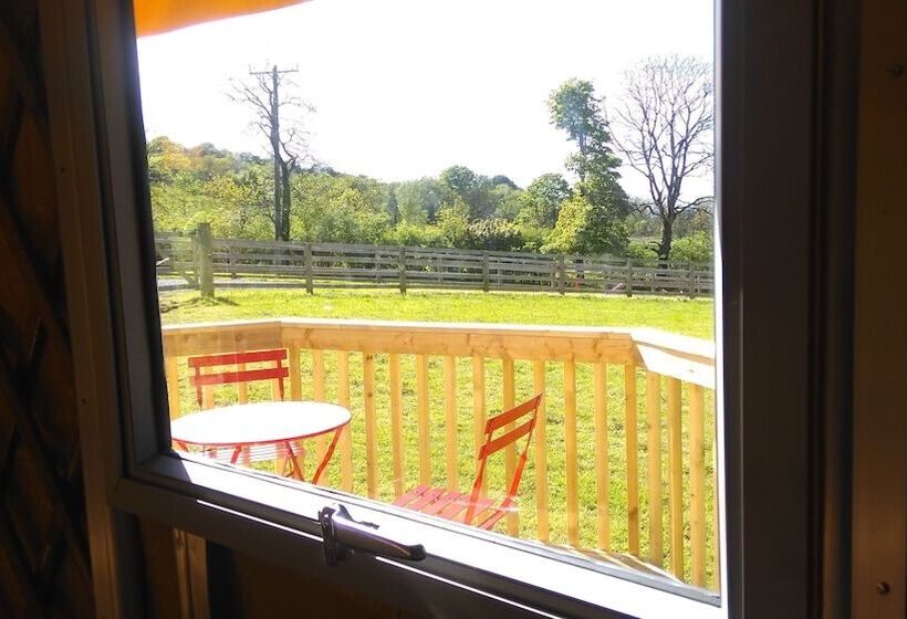 Loughcrew Megalithic Centre   Hostel