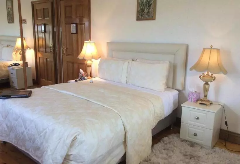 Aamiaismajoitus (B&B) Rosdarrig House