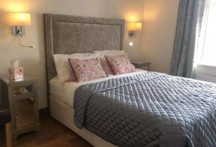 Aamiaismajoitus (B&B) Rosdarrig House