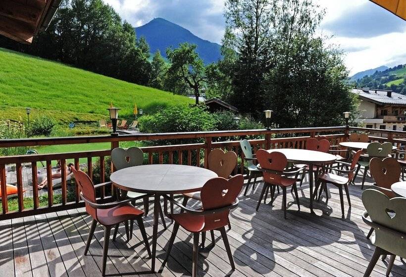 Ski In Ski Out Hotel Unterellmau