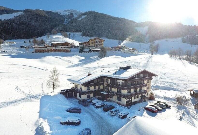 Ski In Ski Out Hotel Unterellmau