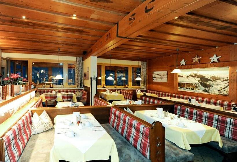 Ski In Ski Out Hotel Unterellmau