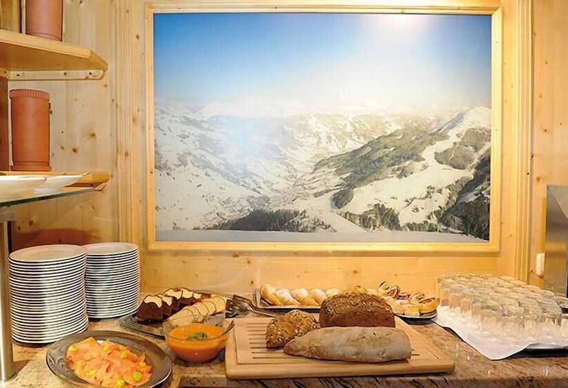 Ski In Ski Out Hotel Unterellmau