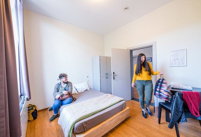 호스텔 Auberge De Jeunesse De Namur