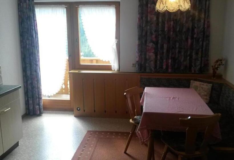 تختخواب و صبحانه Apart Garni La Fontana