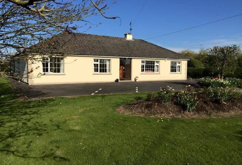 Hawthorn View Bed And Breakfast