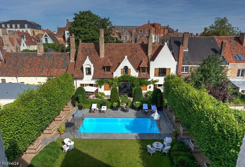 تختخواب و صبحانه Exclusive Suites The Secret Garden