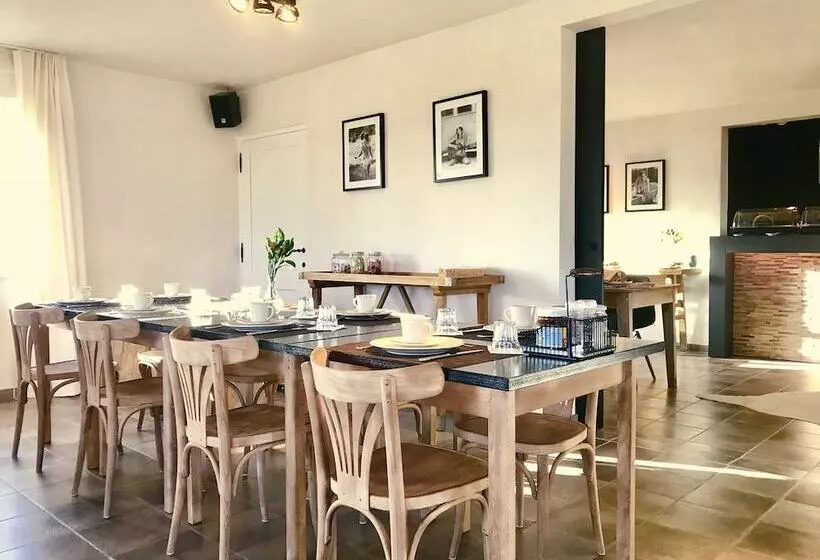 Aamiaismajoitus (B&B) Hoeve La Cascina