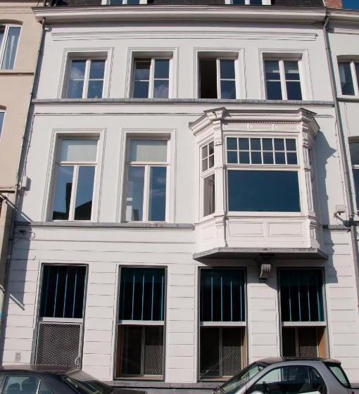 تختخواب و صبحانه Schopenhauer