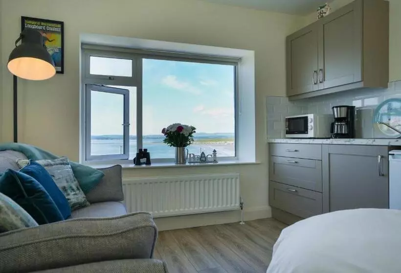 Aamiaismajoitus (B&B) The Gaslight Inn Holiday Apartments & Licenced Restaurant Rossnowlagh