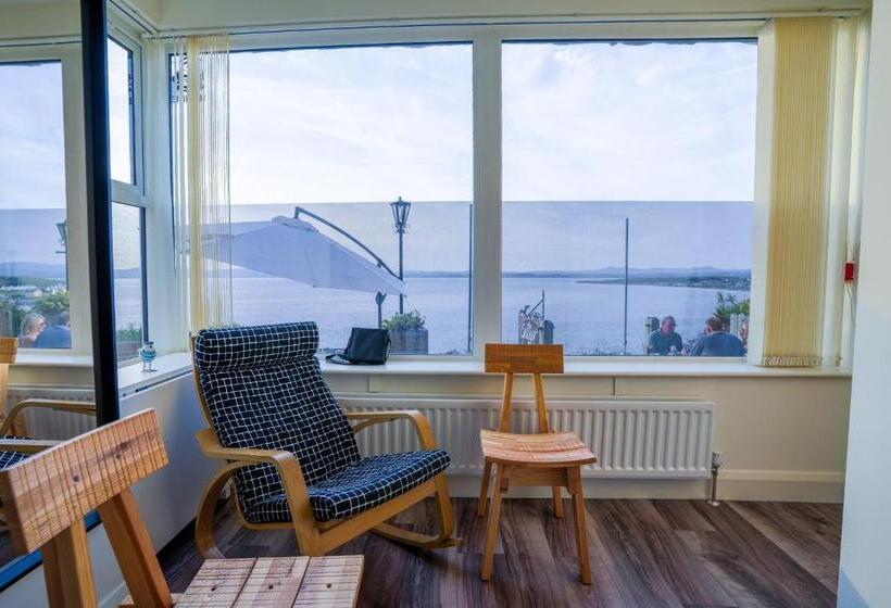 צימר The Gaslight Inn Holiday Apartments & Licenced Restaurant Rossnowlagh