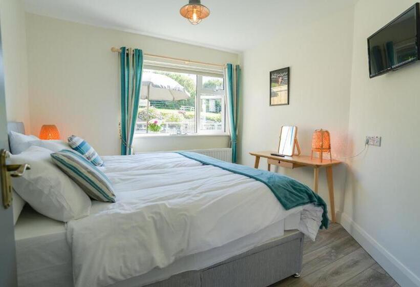 צימר The Gaslight Inn Holiday Apartments & Licenced Restaurant Rossnowlagh