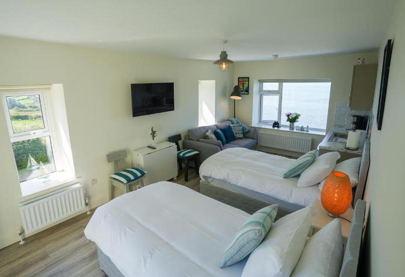 צימר The Gaslight Inn Holiday Apartments & Licenced Restaurant Rossnowlagh