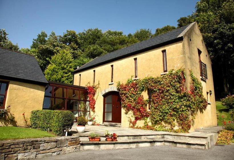 تختخواب و صبحانه Woodbine Cottage