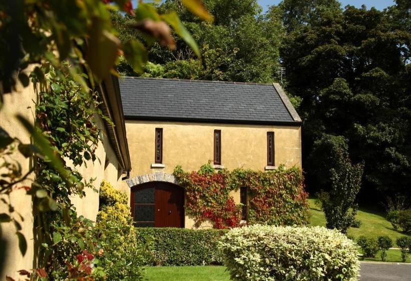 تختخواب و صبحانه Woodbine Cottage